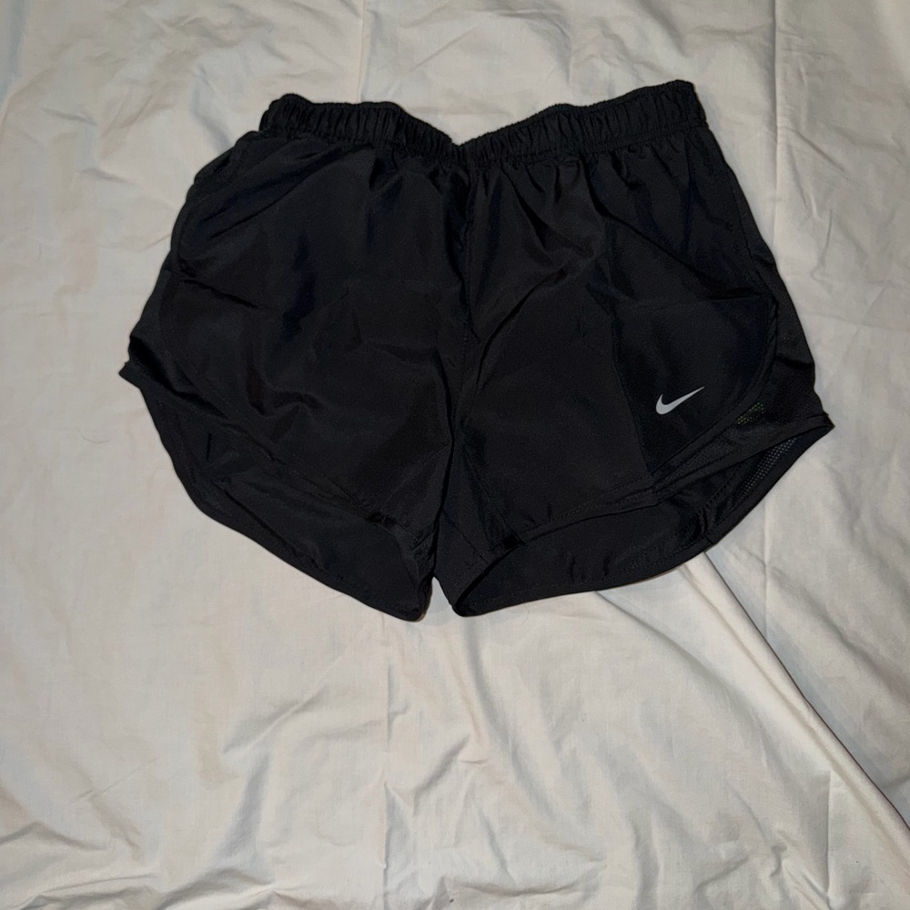 Nike Women's Black Athletic Shorts new with tag